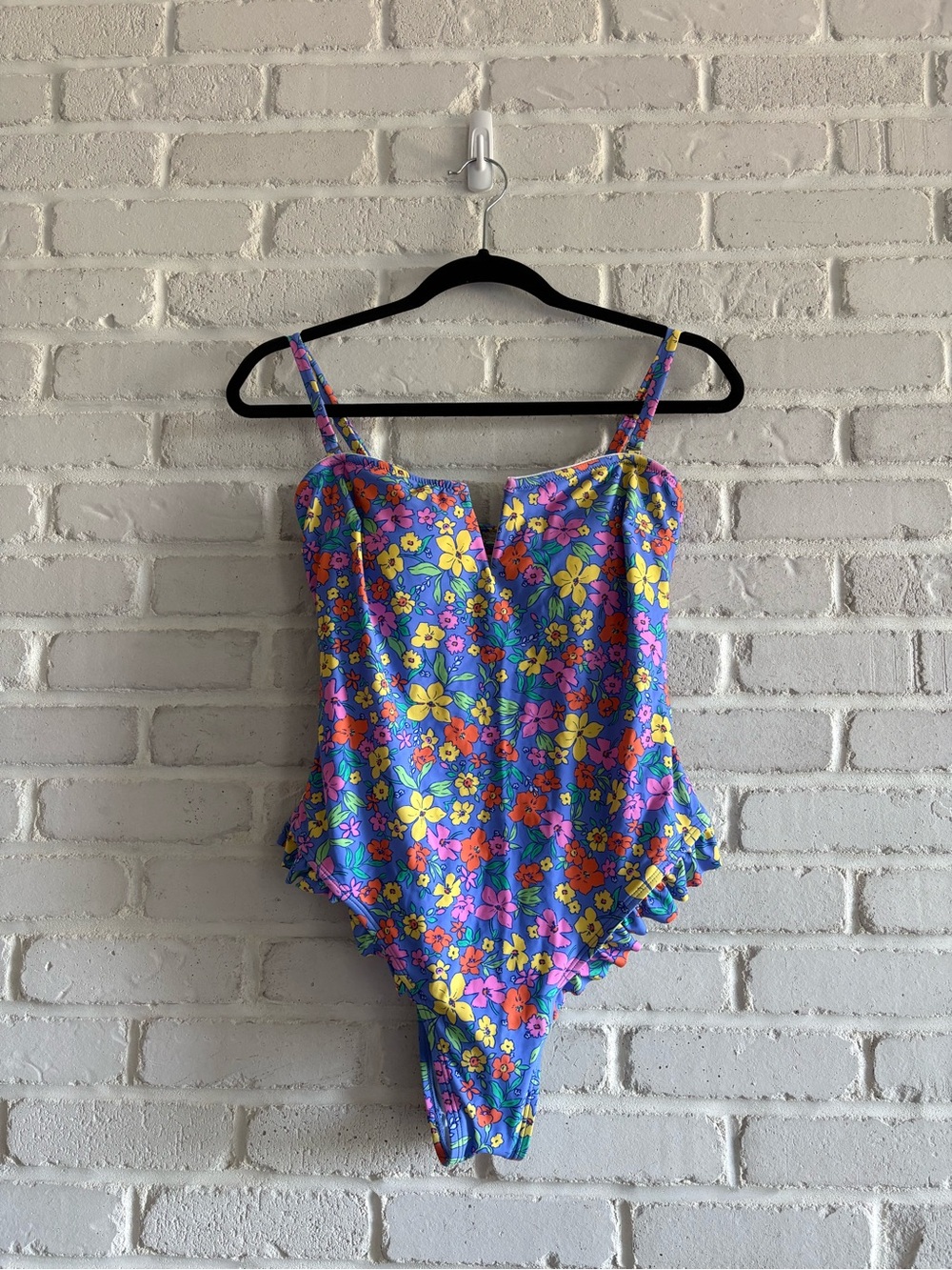 Cupshe Blue Floral Print Sweetheart One-Piece Swimsuit, Size Medium.